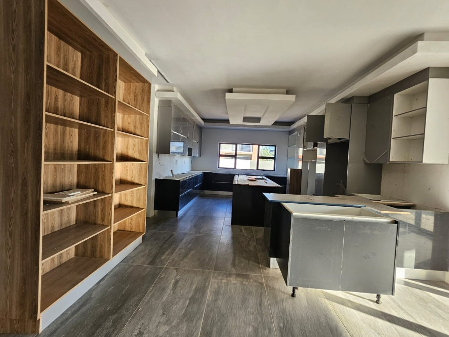 7 Bedroom Property for Sale in Melodie North West